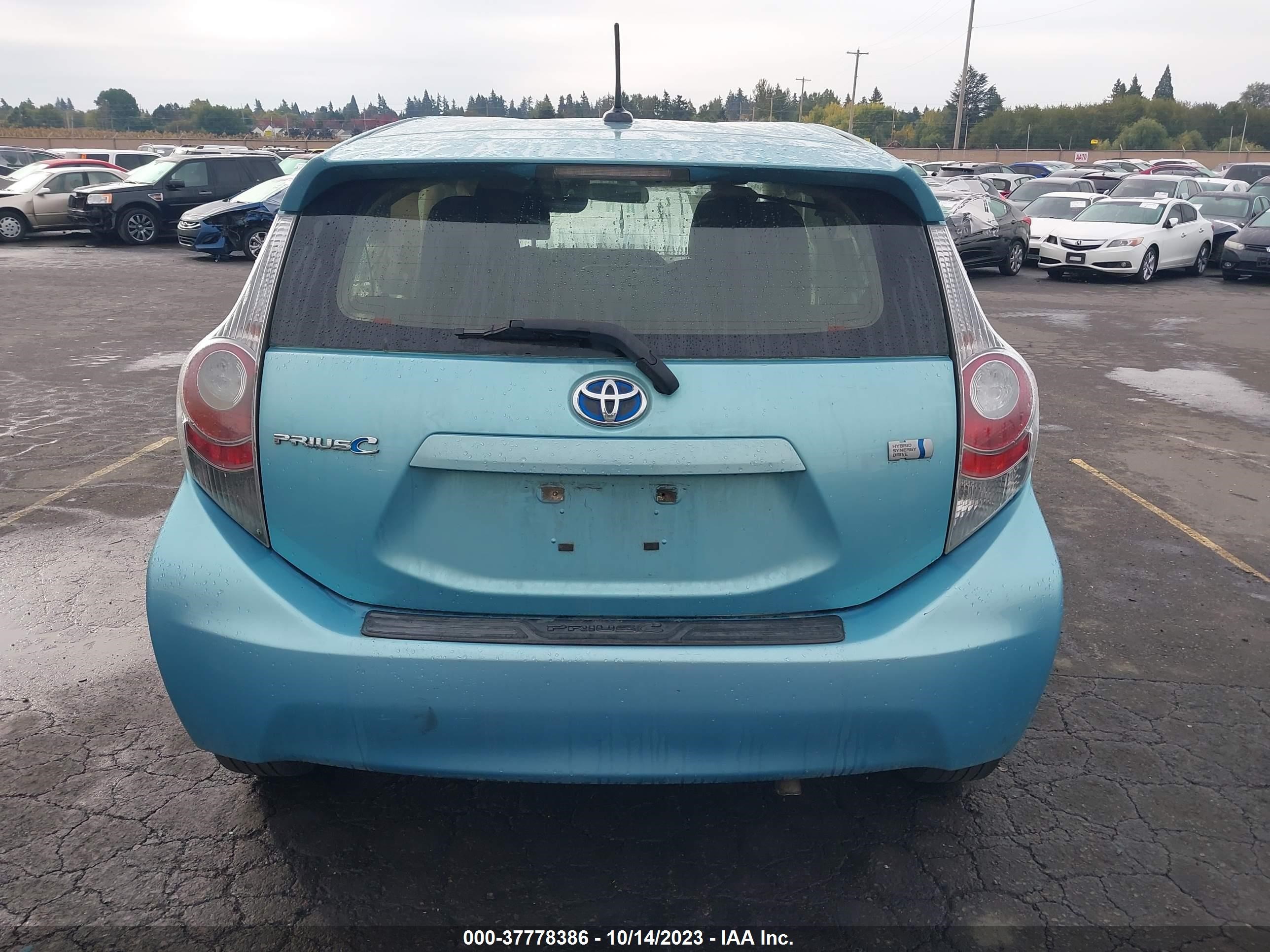 Photo 14 VIN: JTDKDTB37D1046608 - TOYOTA PRIUS C 