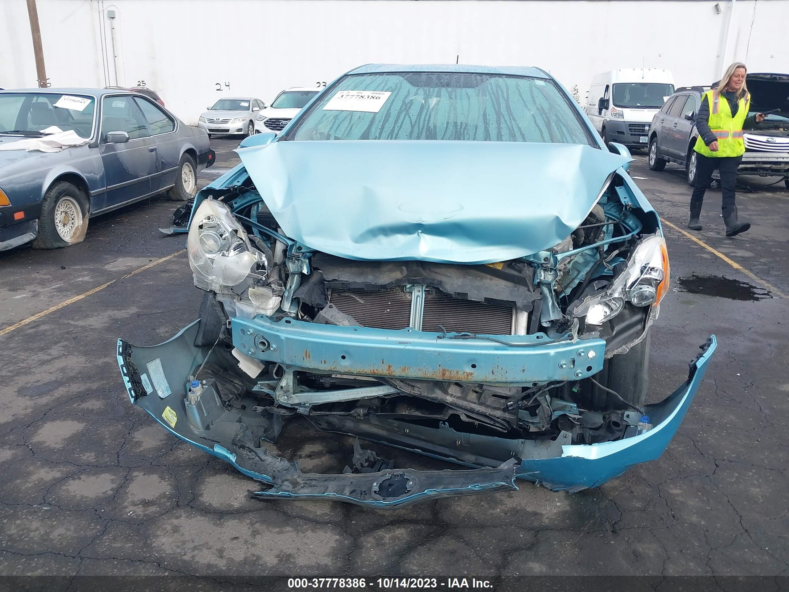 Photo 5 VIN: JTDKDTB37D1046608 - TOYOTA PRIUS C 