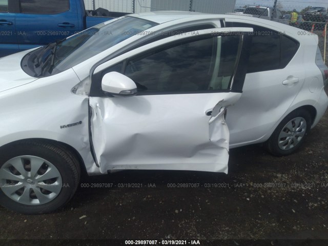 Photo 5 VIN: JTDKDTB37D1048259 - TOYOTA PRIUS C 