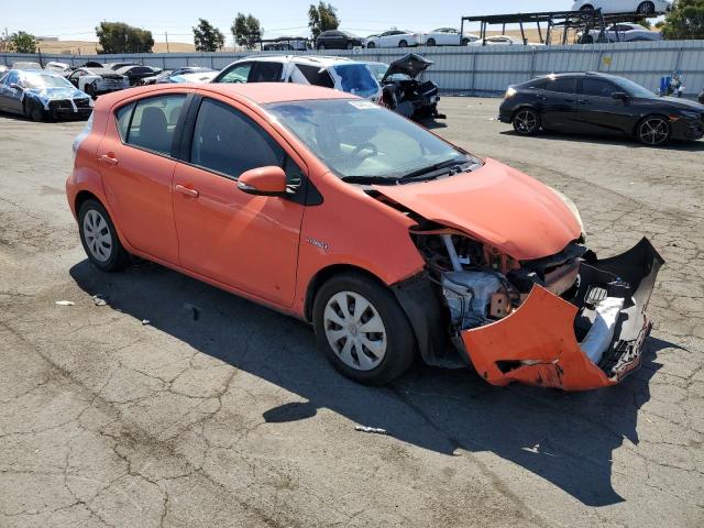 Photo 3 VIN: JTDKDTB37D1051646 - TOYOTA PRIUS C 