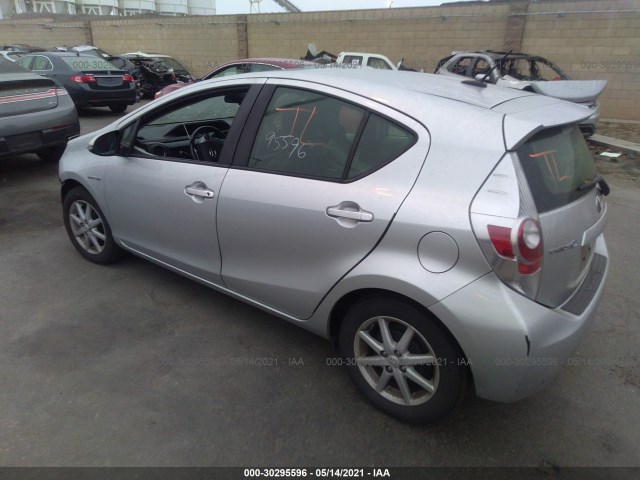 Photo 2 VIN: JTDKDTB37D1055390 - TOYOTA PRIUS C 