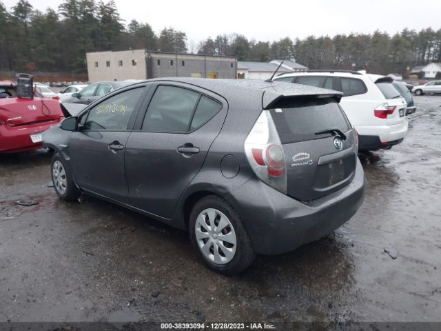 Photo 2 VIN: JTDKDTB37D1531766 - TOYOTA PRIUS C 