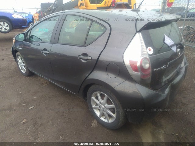 Photo 2 VIN: JTDKDTB37D1541200 - TOYOTA PRIUS C 