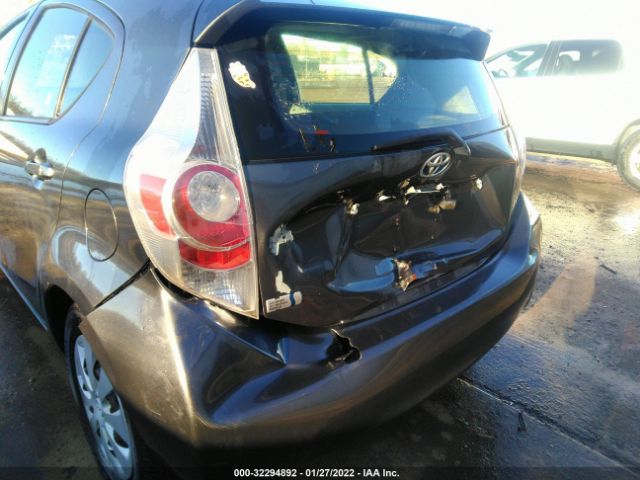 Photo 5 VIN: JTDKDTB37D1544470 - TOYOTA PRIUS C 