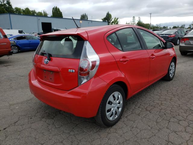 Photo 3 VIN: JTDKDTB37D1557512 - TOYOTA PRIUS C 