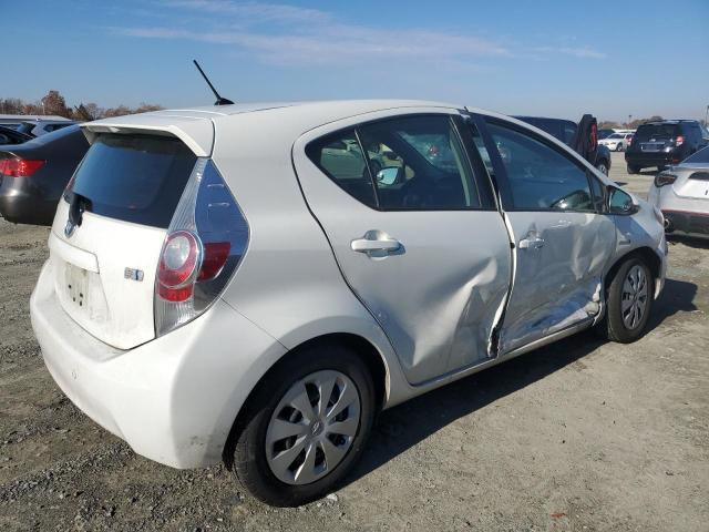 Photo 2 VIN: JTDKDTB37E1065869 - TOYOTA PRIUS C 