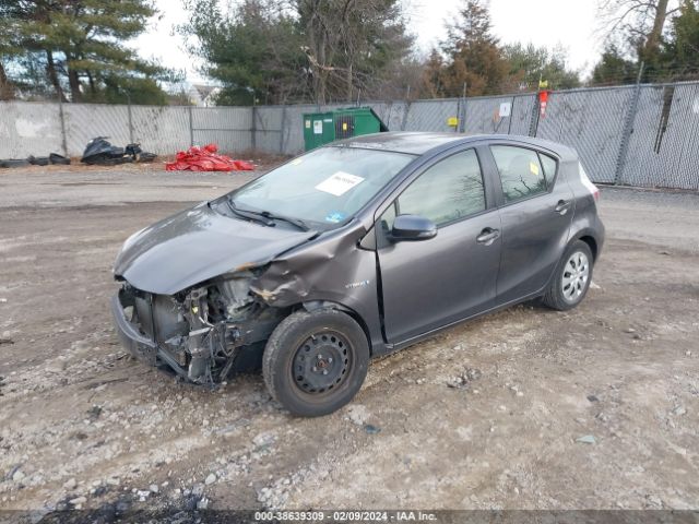 Photo 1 VIN: JTDKDTB37E1083997 - TOYOTA PRIUS C 