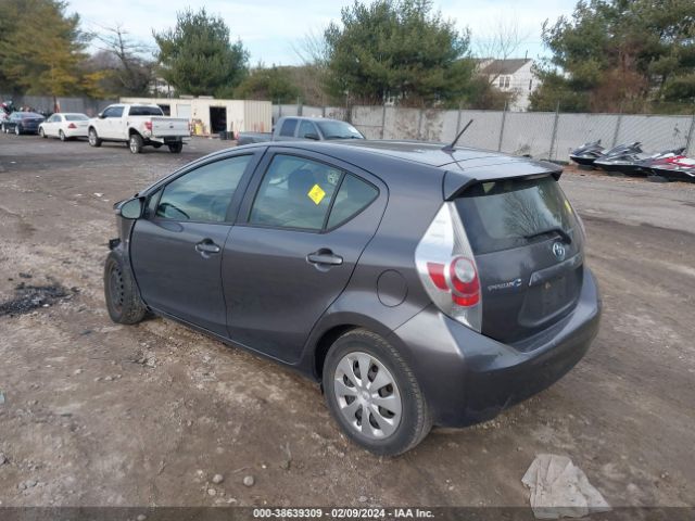 Photo 2 VIN: JTDKDTB37E1083997 - TOYOTA PRIUS C 