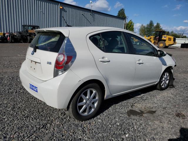 Photo 2 VIN: JTDKDTB37E1566986 - TOYOTA PRIUS C 