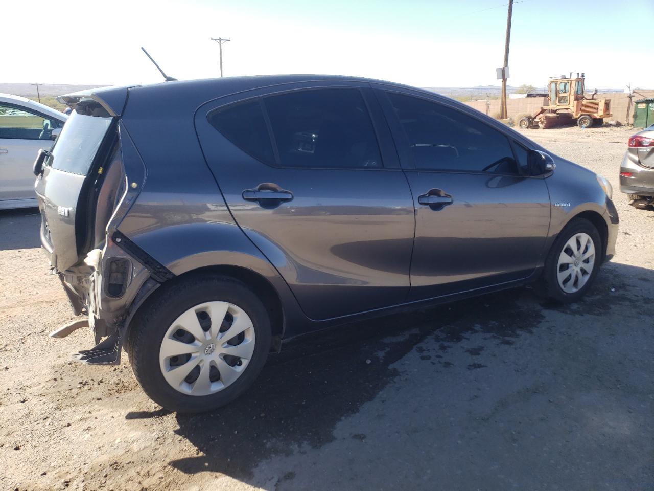 Photo 2 VIN: JTDKDTB37E1567989 - TOYOTA PRIUS 