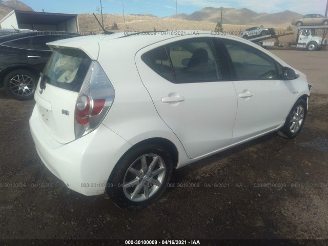 Photo 3 VIN: JTDKDTB37E1569001 - TOYOTA PRIUS C 