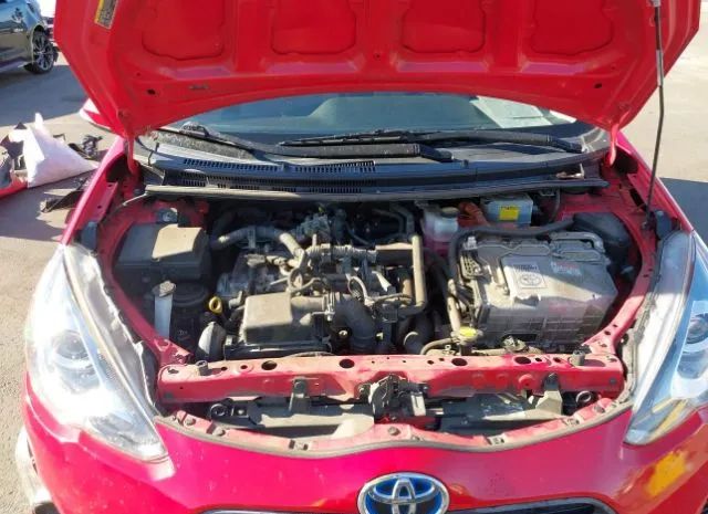 Photo 9 VIN: JTDKDTB37F1099926 - TOYOTA PRIUS C 