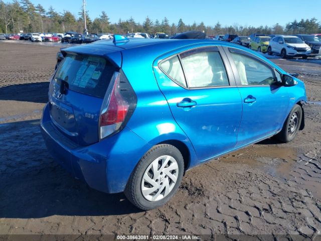 Photo 3 VIN: JTDKDTB37F1101576 - TOYOTA PRIUS C 