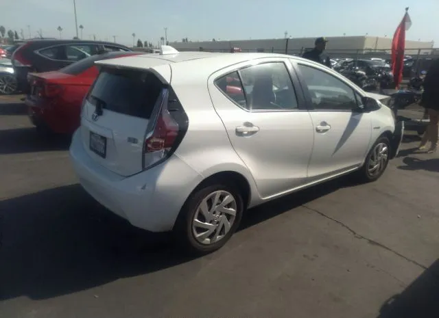 Photo 3 VIN: JTDKDTB37F1112206 - TOYOTA PRIUS C 