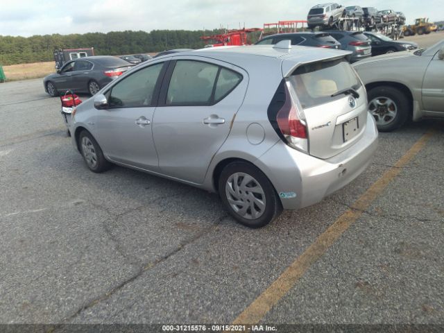 Photo 2 VIN: JTDKDTB37F1578766 - TOYOTA PRIUS C 