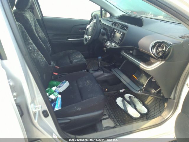 Photo 4 VIN: JTDKDTB37F1578766 - TOYOTA PRIUS C 