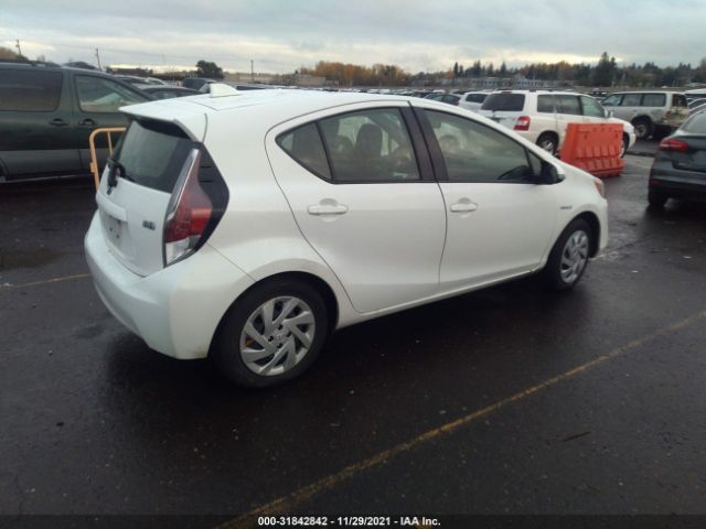 Photo 3 VIN: JTDKDTB37F1580730 - TOYOTA PRIUS C 