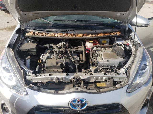 Photo 6 VIN: JTDKDTB37F1582364 - TOYOTA PRIUS C 