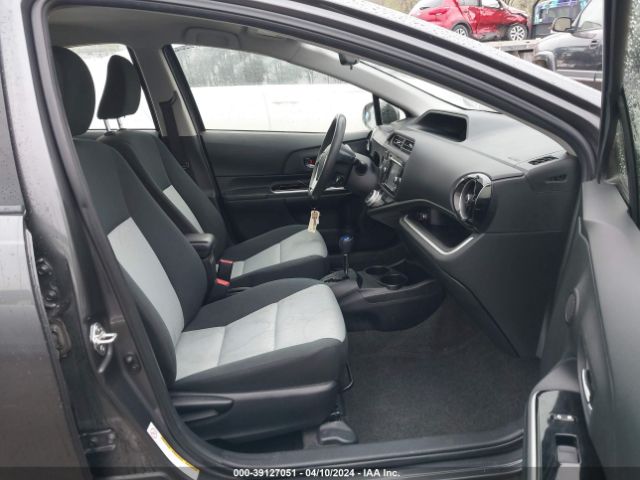 Photo 4 VIN: JTDKDTB37F1583837 - TOYOTA PRIUS C 