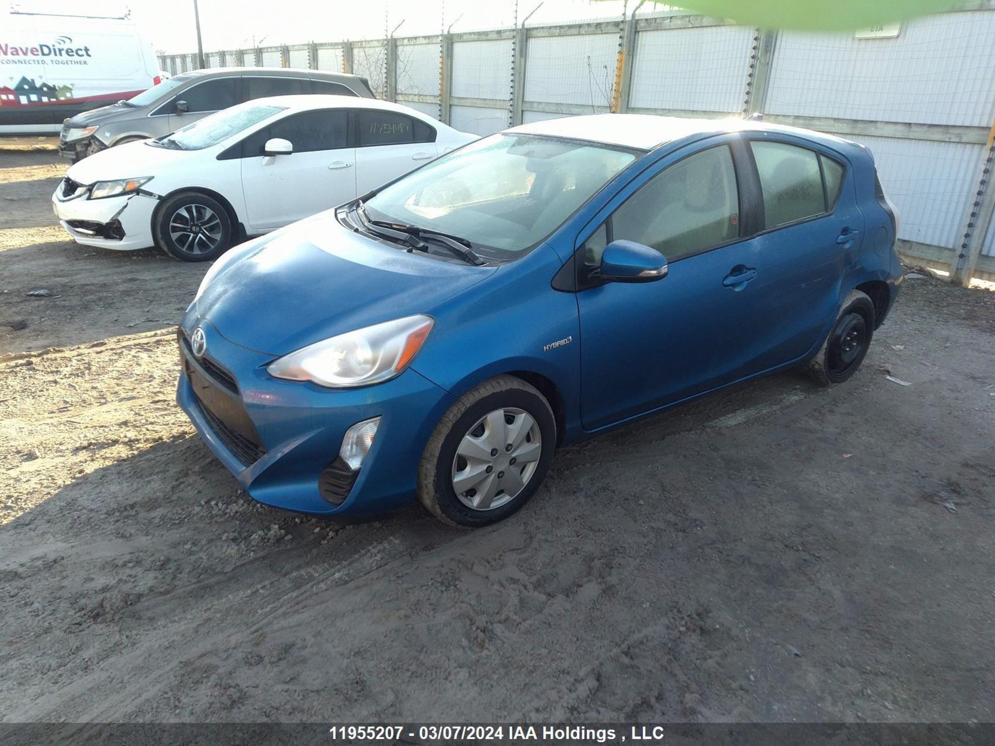 Photo 1 VIN: JTDKDTB37G1125166 - TOYOTA PRIUS C 