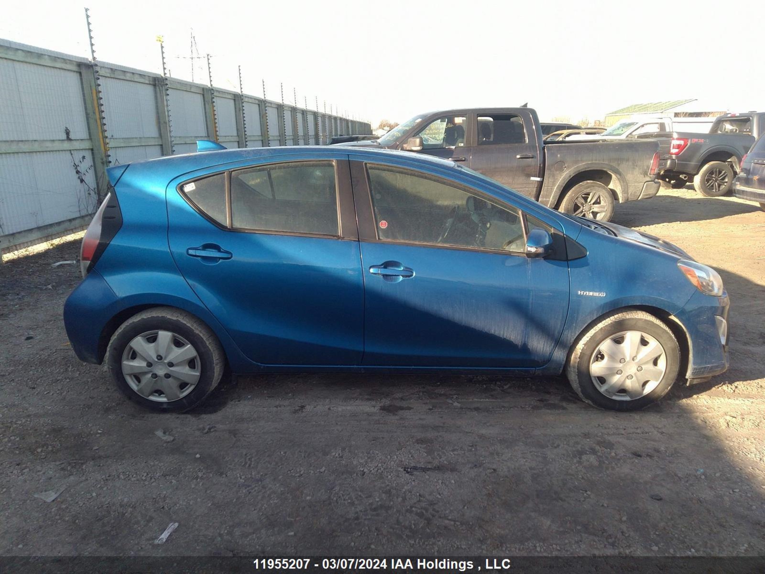 Photo 12 VIN: JTDKDTB37G1125166 - TOYOTA PRIUS C 