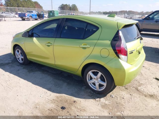 Photo 2 VIN: JTDKDTB37G1128083 - TOYOTA PRIUS C 