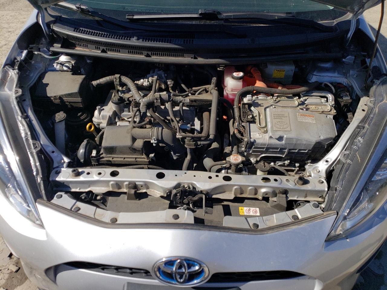 Photo 10 VIN: JTDKDTB37J1602010 - TOYOTA PRIUS 