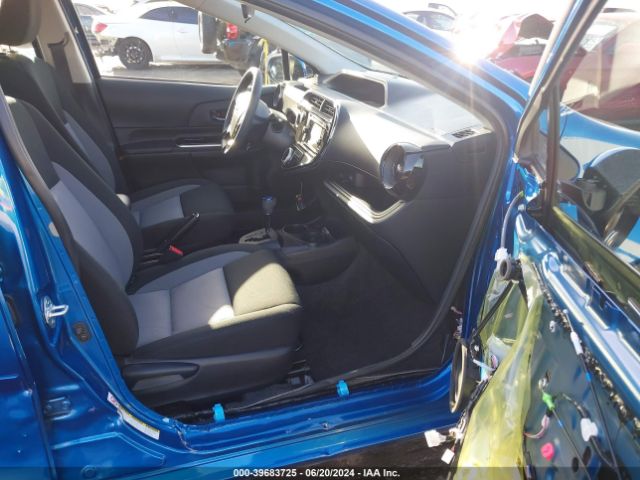 Photo 4 VIN: JTDKDTB37J1603982 - TOYOTA PRIUS C 