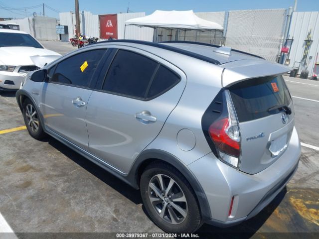 Photo 2 VIN: JTDKDTB37J1609698 - TOYOTA PRIUS C 