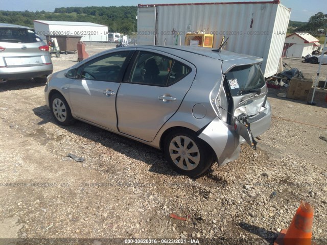 Photo 2 VIN: JTDKDTB38C1003409 - TOYOTA PRIUS C 