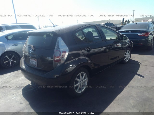 Photo 3 VIN: JTDKDTB38C1010327 - TOYOTA PRIUS C 