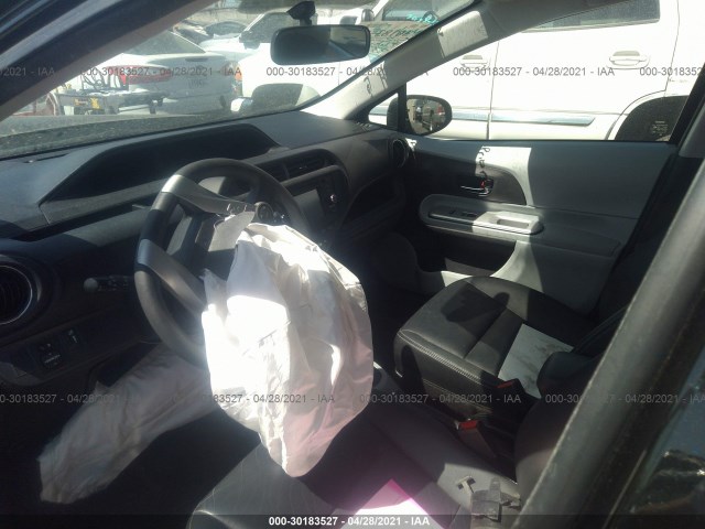 Photo 5 VIN: JTDKDTB38C1010327 - TOYOTA PRIUS C 