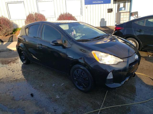 Photo 3 VIN: JTDKDTB38C1025670 - TOYOTA PRIUS C 