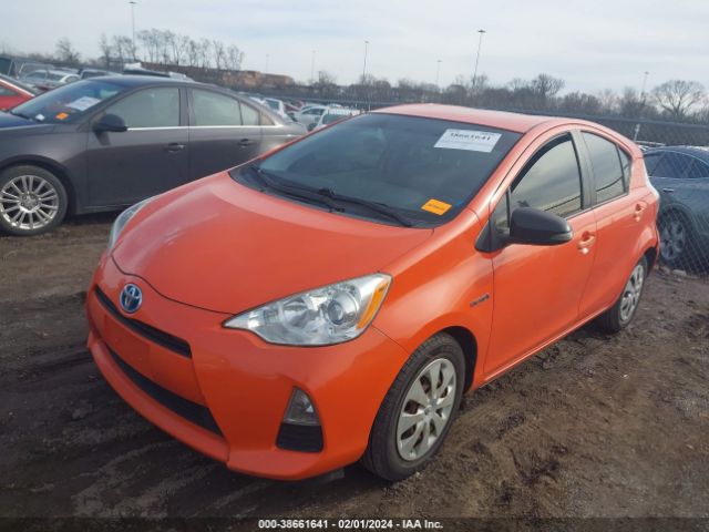 Photo 1 VIN: JTDKDTB38C1030559 - TOYOTA PRIUS C 