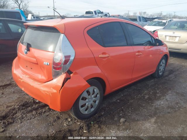 Photo 3 VIN: JTDKDTB38C1030559 - TOYOTA PRIUS C 