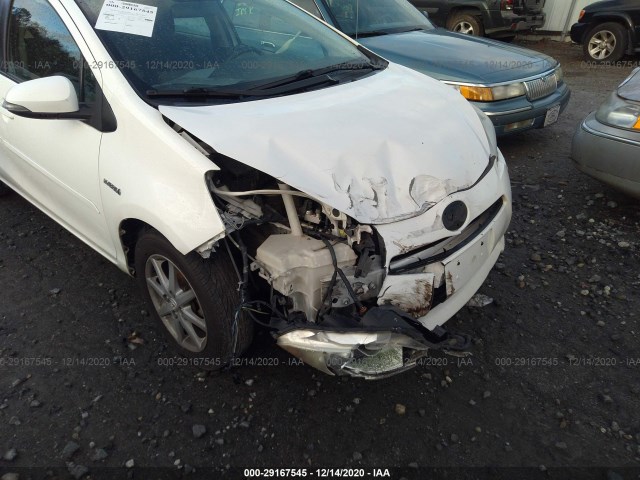 Photo 5 VIN: JTDKDTB38C1030934 - TOYOTA PRIUS C 