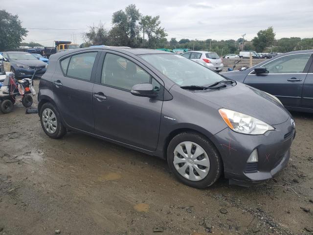 Photo 3 VIN: JTDKDTB38C1505577 - TOYOTA PRIUS C 