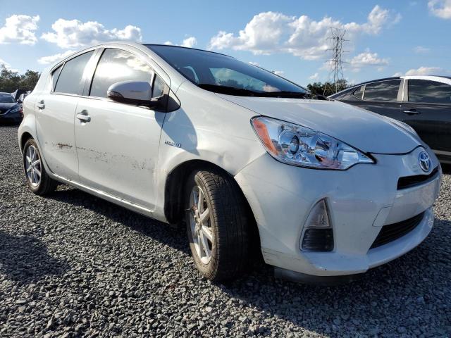 Photo 3 VIN: JTDKDTB38C1506650 - TOYOTA PRIUS C 