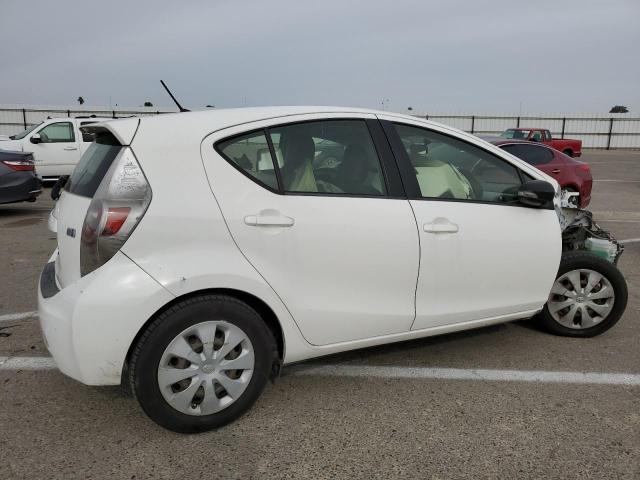 Photo 2 VIN: JTDKDTB38C1520600 - TOYOTA PRIUS C 