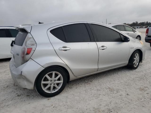 Photo 2 VIN: JTDKDTB38C1525862 - TOYOTA PRIUS C 