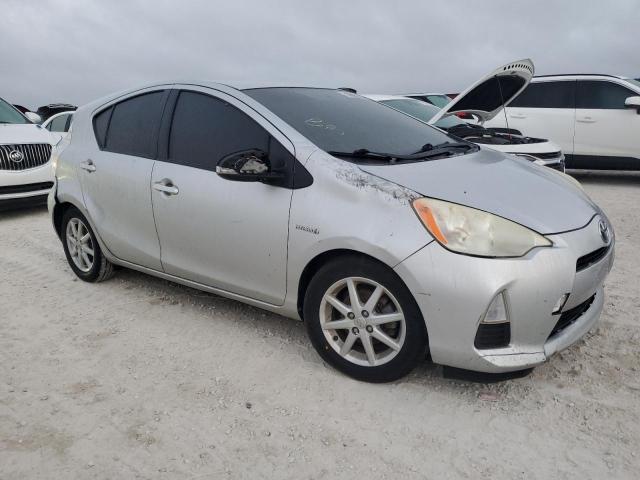 Photo 3 VIN: JTDKDTB38C1525862 - TOYOTA PRIUS C 