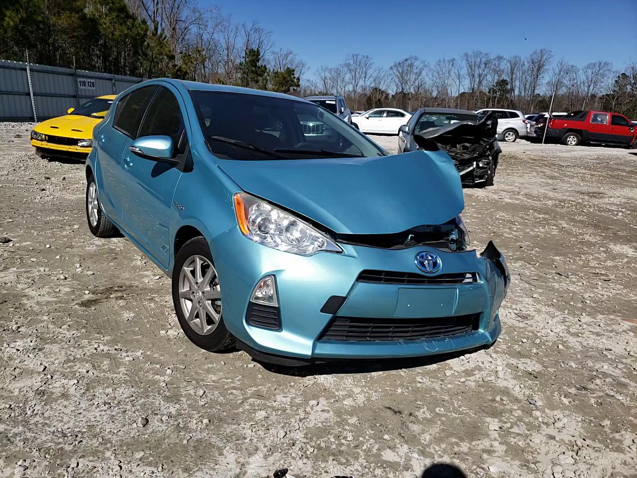 Photo 10 VIN: JTDKDTB38D1045824 - TOYOTA PRIUS C 