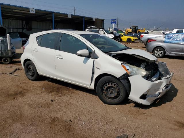 Photo 3 VIN: JTDKDTB38D1046987 - TOYOTA PRIUS C 