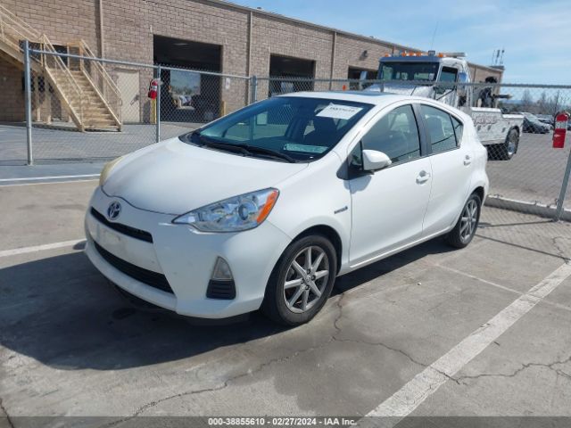 Photo 1 VIN: JTDKDTB38D1046990 - TOYOTA PRIUS C 