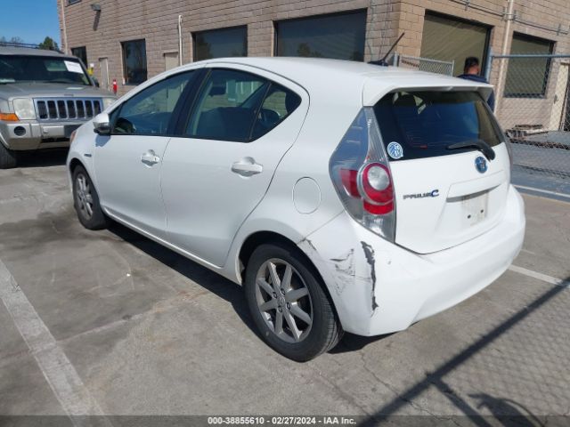 Photo 2 VIN: JTDKDTB38D1046990 - TOYOTA PRIUS C 