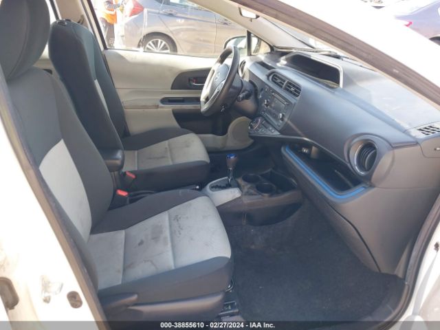 Photo 4 VIN: JTDKDTB38D1046990 - TOYOTA PRIUS C 