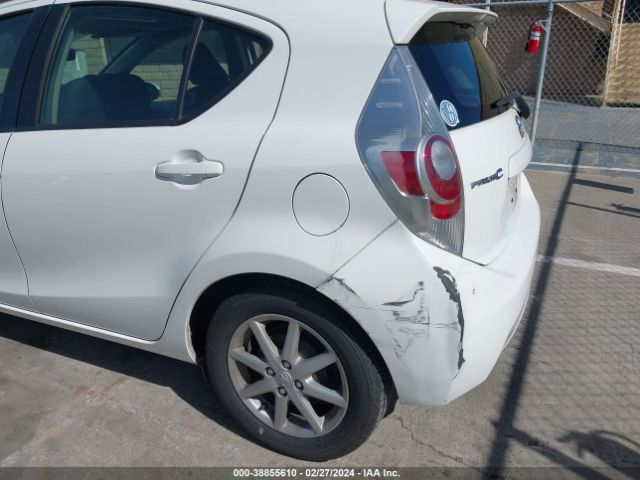 Photo 5 VIN: JTDKDTB38D1046990 - TOYOTA PRIUS C 