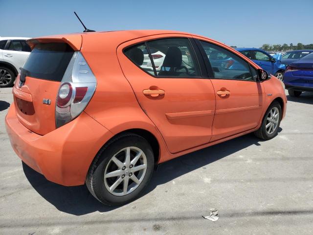 Photo 2 VIN: JTDKDTB38D1047668 - TOYOTA PRIUS 