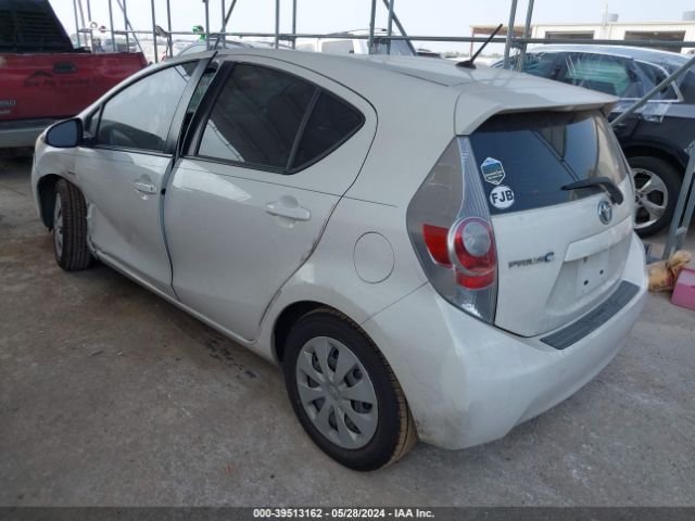 Photo 2 VIN: JTDKDTB38D1058850 - TOYOTA PRIUS C 