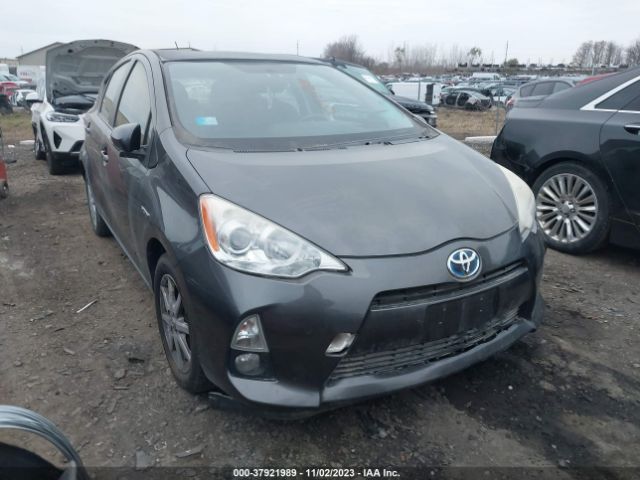 Photo 0 VIN: JTDKDTB38D1534689 - TOYOTA PRIUS C 